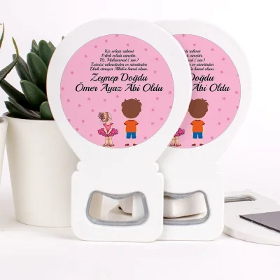 Kardeş Temalı Açacaklı Kız Bebek Magneti